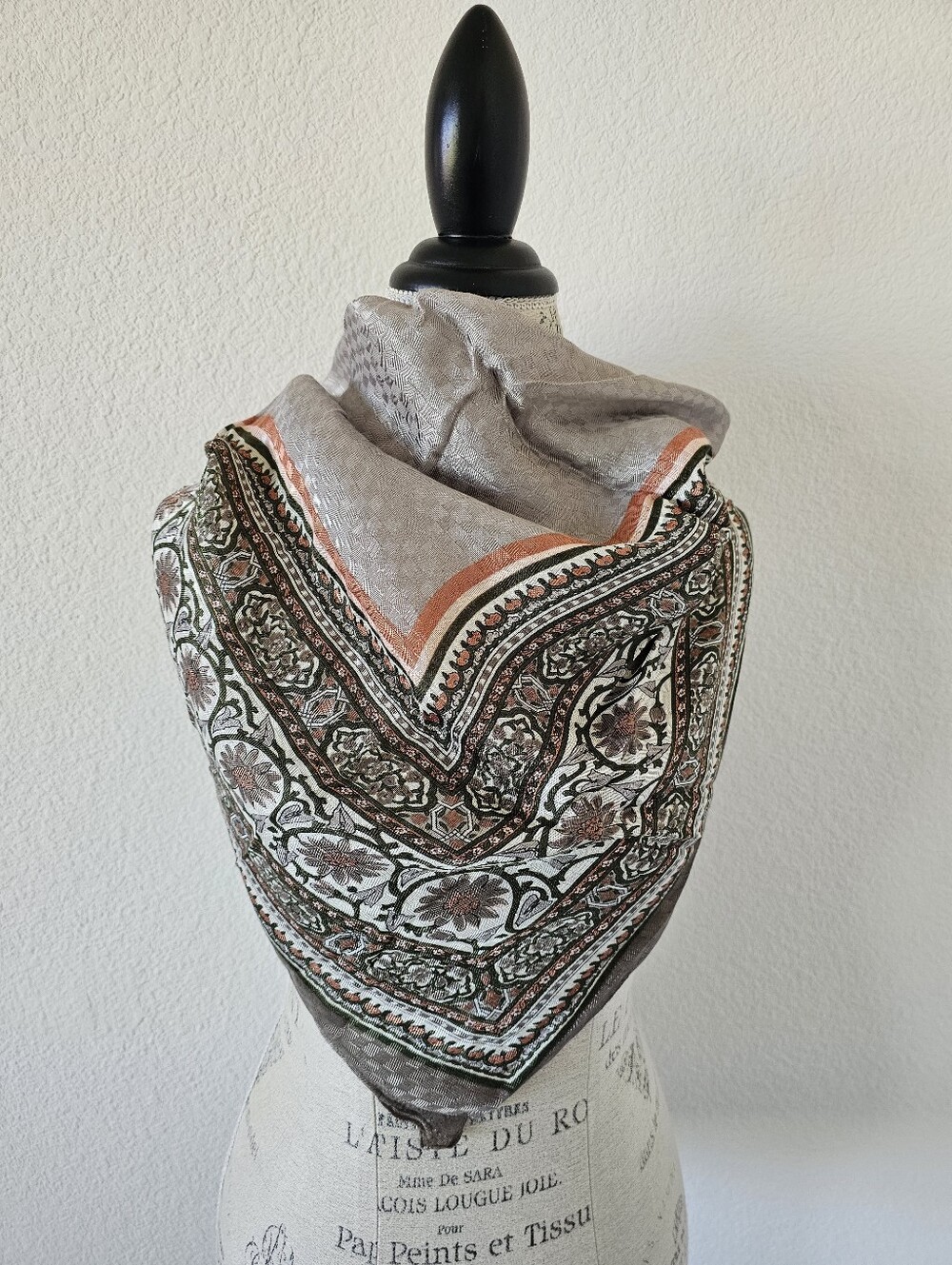 Made In Italy Vintage Floral Medallion Square Scarf Taupe Peach Olive 34x34